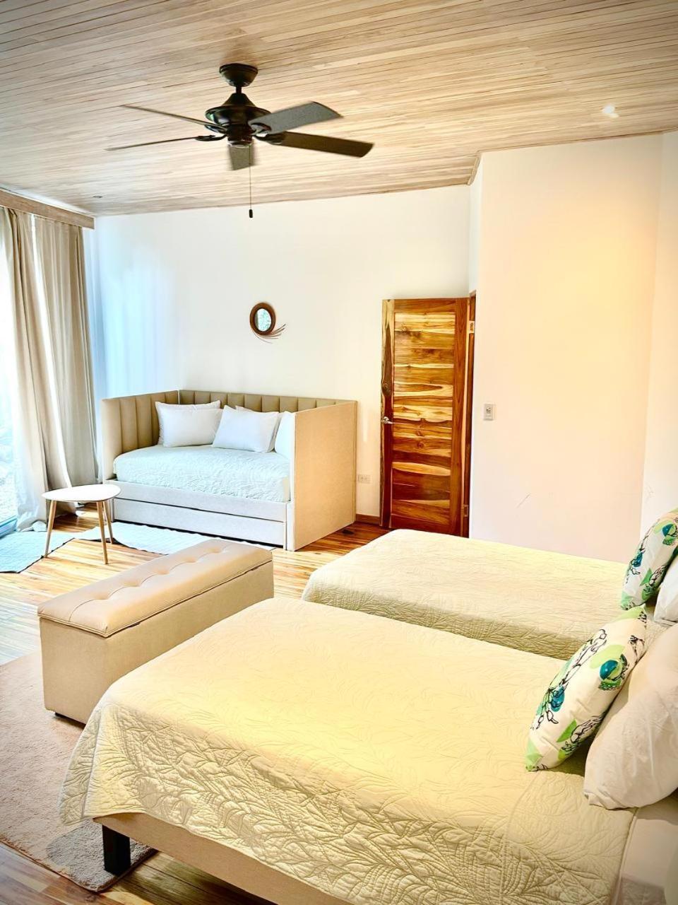 نوسارا Iluminar Beachfront Suites المظهر الخارجي الصورة